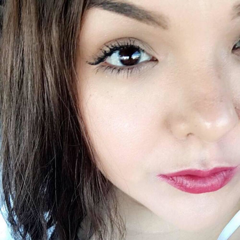 Meet your Posher, Yvette